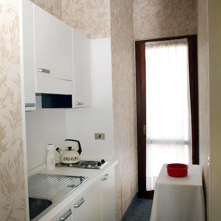 Alba Hotel Colombare Di Sirmione